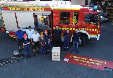 Jugendfeuerwehr Detmold-Nord erhält Sachspende einer Detmolder Tischlerei