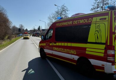 Verkehrsunfall auf der Lemgoer Straße – Eine Person eingeschlossen
